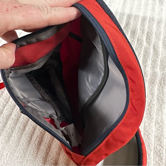 Patagonia Atom 8L crossbody bag - Picture 3 of 6